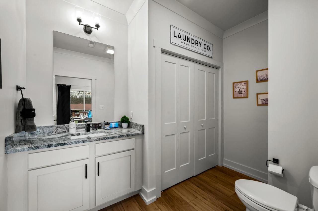 *Dog Friendly*Modern Home-Minutes To Dollywood, Gatlinburg, Smoky Mountains & Pigeon Forge! Bagian luar foto
