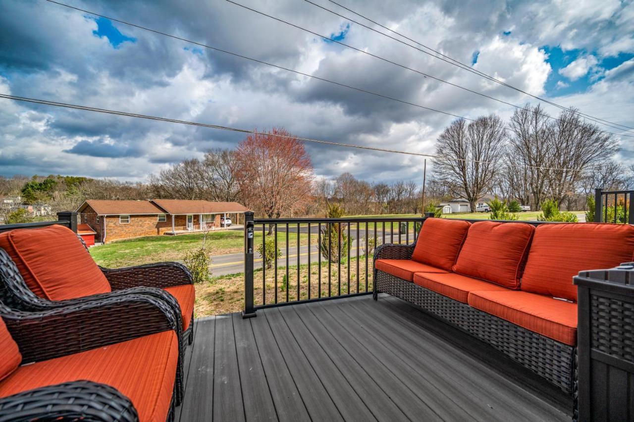 *Dog Friendly*Modern Home-Minutes To Dollywood, Gatlinburg, Smoky Mountains & Pigeon Forge! Bagian luar foto
