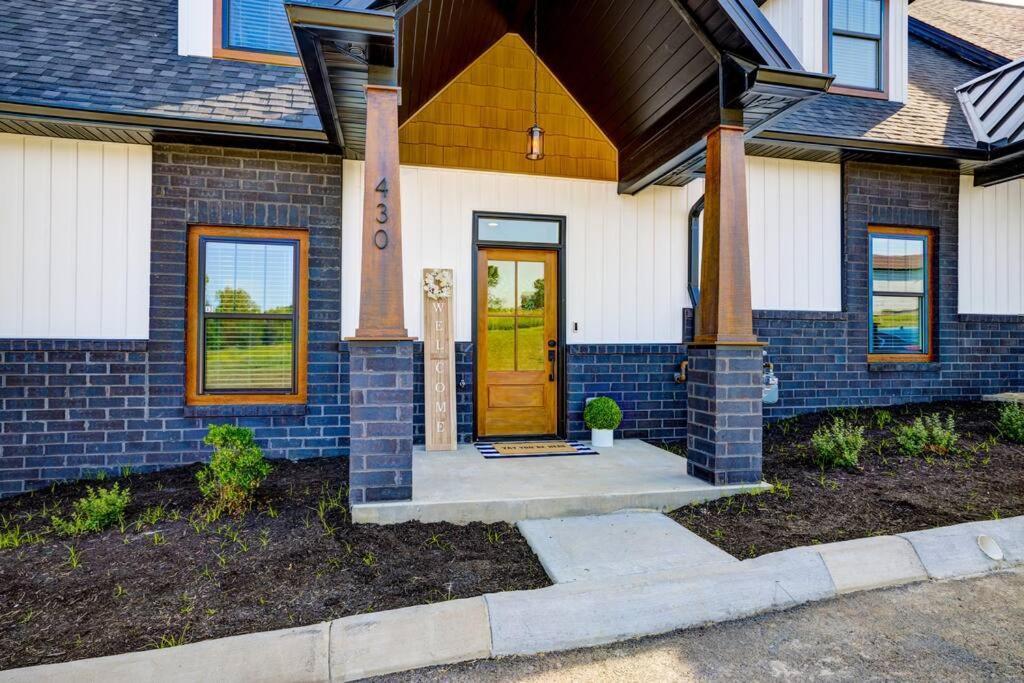 *Dog Friendly*Modern Home-Minutes To Dollywood, Gatlinburg, Smoky Mountains & Pigeon Forge! Bagian luar foto